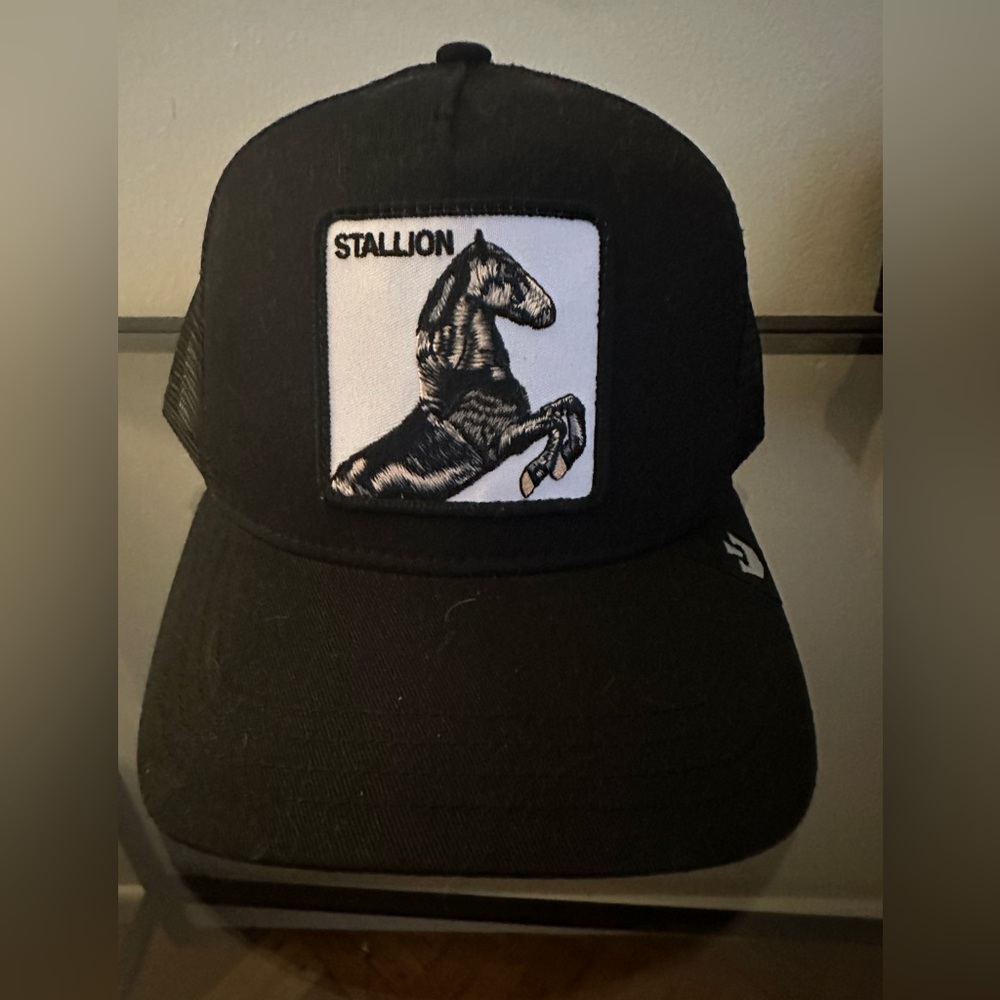 *NWT* Goorin Bros “Stallion” 🐴Trucker Hat OS